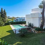 Vacation I Ulises, Private Heated Pool, 4min To The Beach, Luxury Interiors, Bbq, Golf Views Villa *